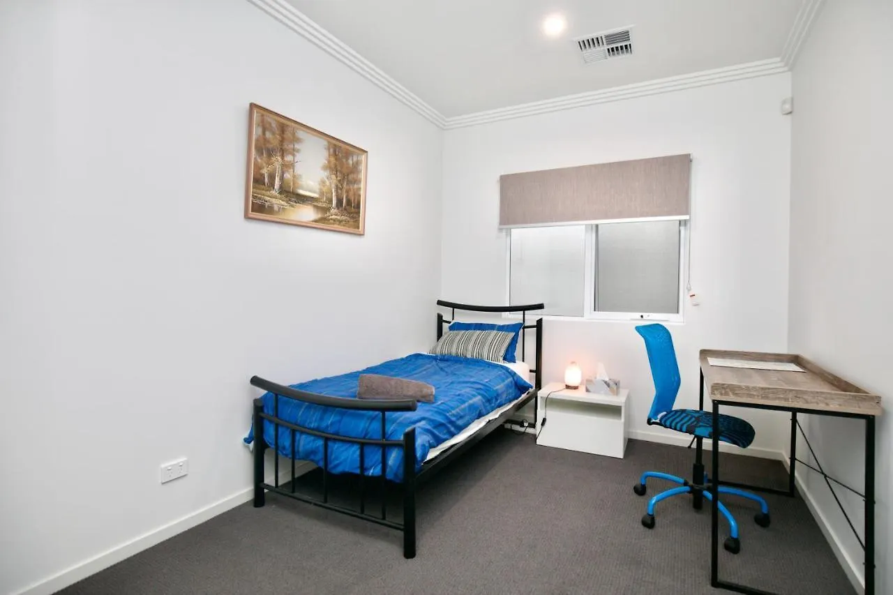 Modern Share House, Private Room With Single Bed, 4Km To Beach Oaklands Park