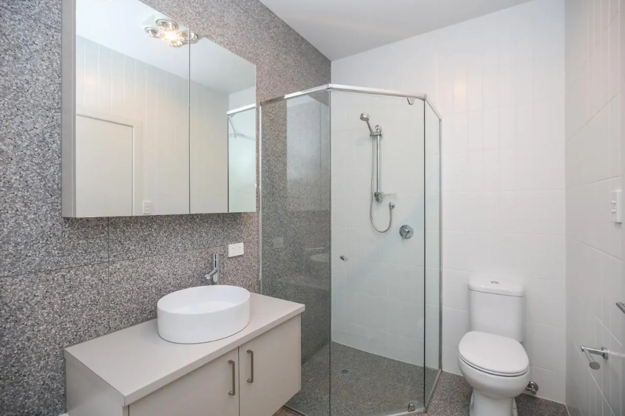 Modern Share House, Private Room With Single Bed, 4Km To Beach Oaklands Park